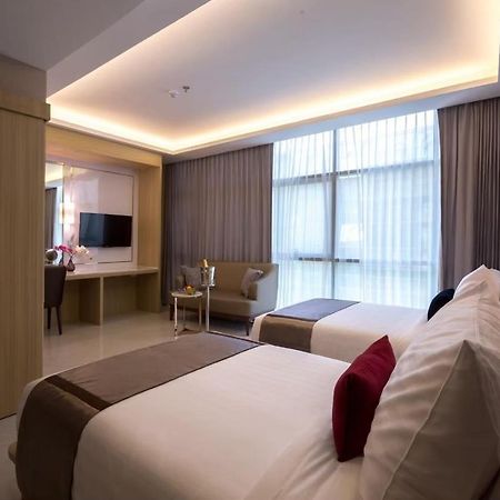 Elegant Airport Hotel Bangkok Exterior photo